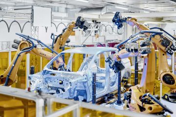 Proceso de ensamblaje automatizado de Volkswagen en Wolfsburgo.