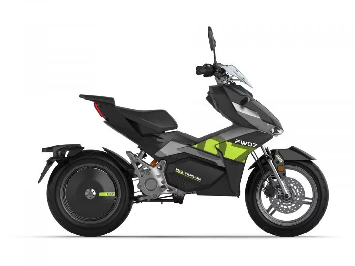 El scooter 'de 125' más radical de España, con un par motor de 336 Nm.