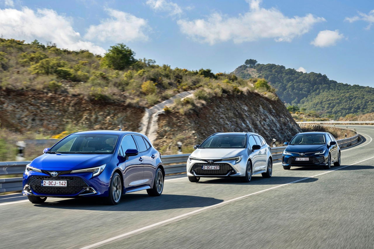 La gama de Toyota Corolla presenta un diseño moderno y dinámico, ideal para la movilidad urbana.