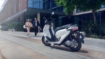 Primeras imágenes del Honda CUV e, un scooter 'de 125' ideal para la ciudad.