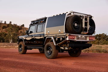 El INEOS KAIJU es el 4x4 extremo definitivo, imbatible en cualquier terreno.