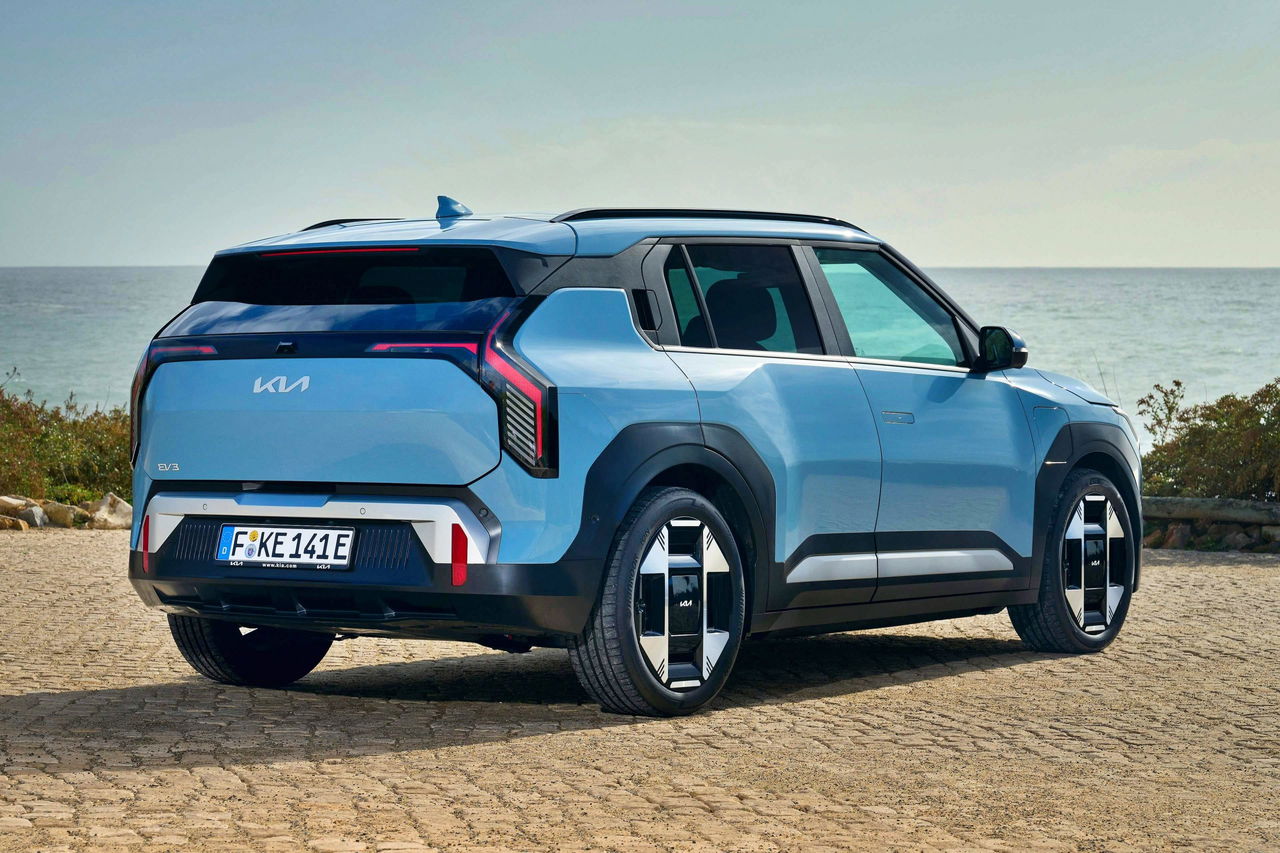 El nuevo Kia EV3 combina un diseño moderno con amplios espacios y tecnología avanzada.