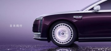 El Maextro S800 desafía a Rolls-Royce y Bentley con su diseño sofisticado.