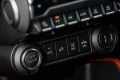 Controles de climatización del Suzuki Ignis, funcionalidad y diseño intuitivo.