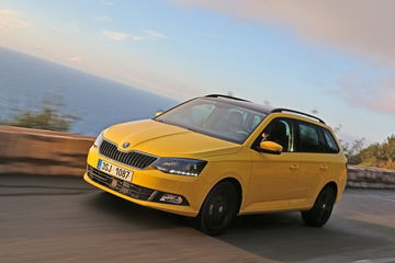 El Skoda Fabia Combi 2015 presenta un diseño dinámico y funcional para un familiar. 