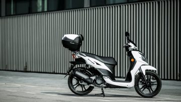 Scooter SYM Symphony 125, práctico y económico, ideal para la ciudad.