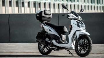 Con rueda alta y 5 años de garantía, este scooter de 125 es ideal para la ciudad.