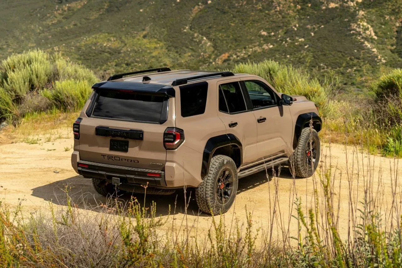 El Toyota 4Runner 2025 combina robustez y un diseño off-road atractivo.