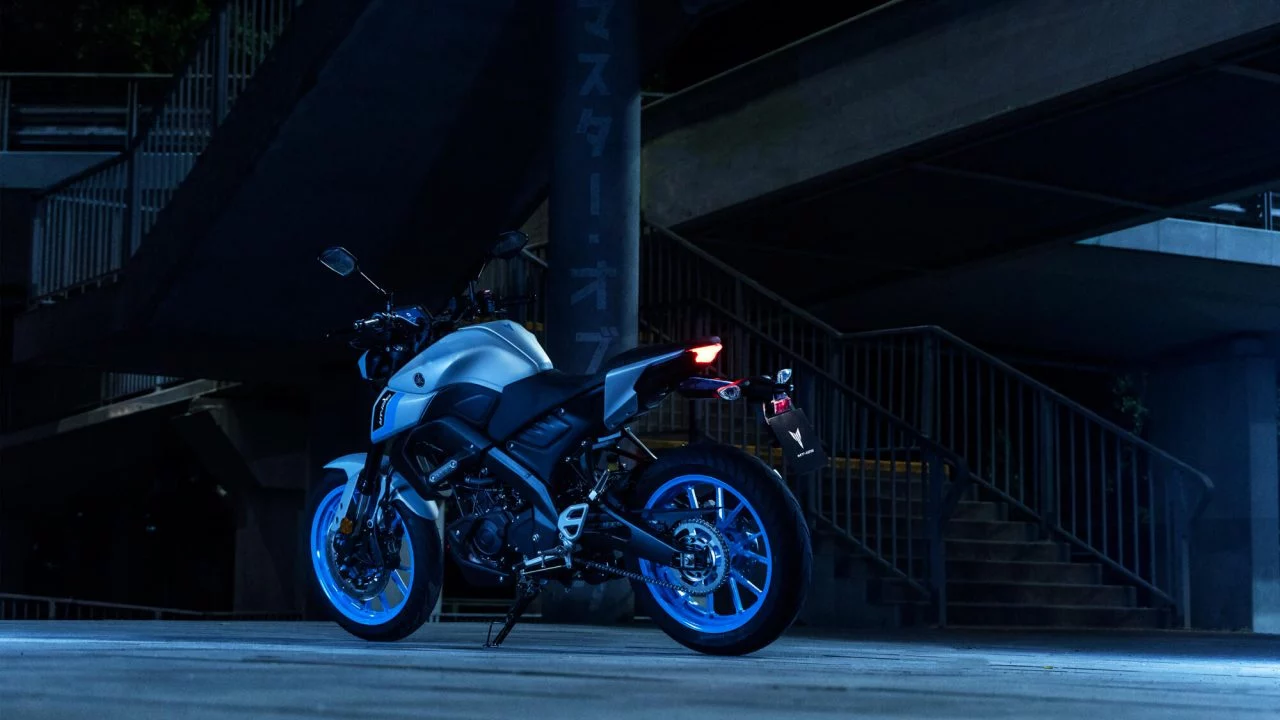 Yamaha MT-125 2025, ideal para la ciudad y escuela de motociclismo.