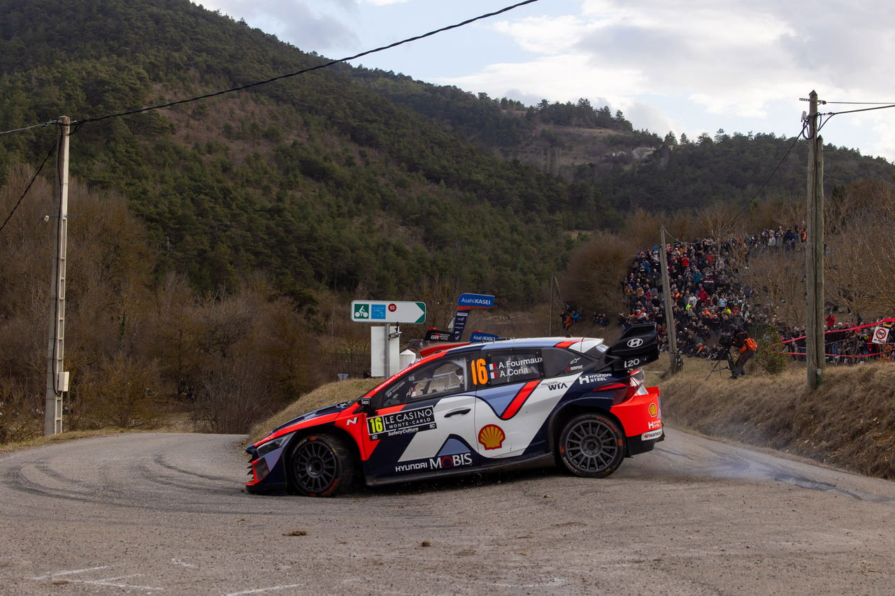 Sébastien Ogier en su Hyundai durante el Rally de Monte-Carlo 2025.