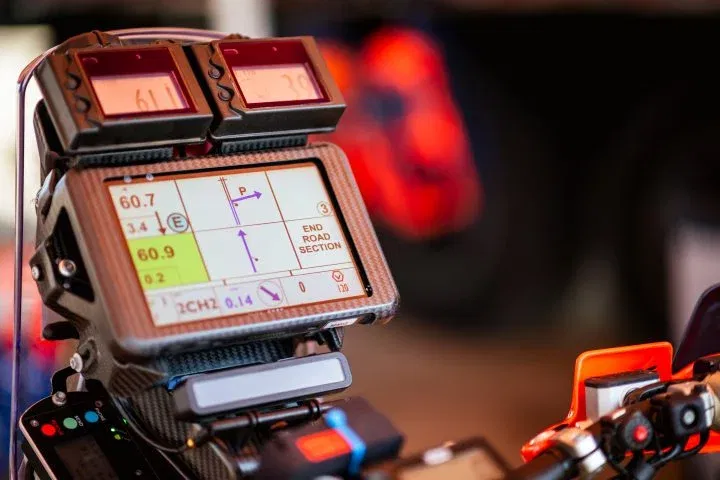 Detalle del roadbook digital utilizado en el Rally Dakar 2025.