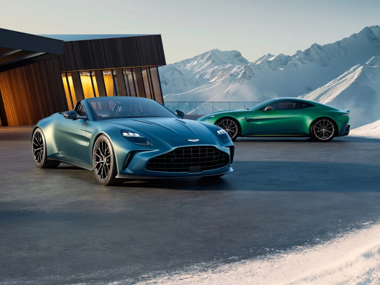 Aston Martin Vantage Roadster, un deportivo elegante y potente.