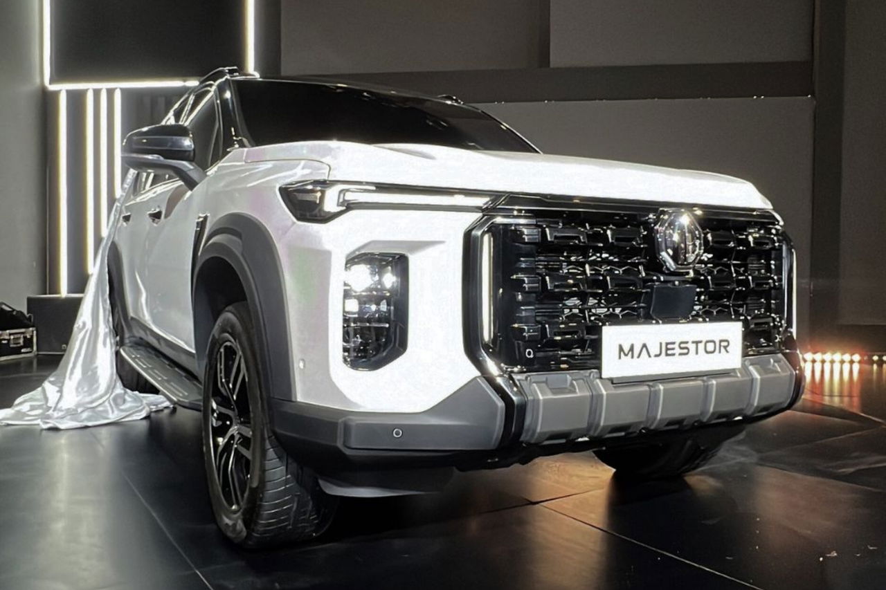 Primeras imágenes del MG Majestor, destacando su robusta estética SUV.