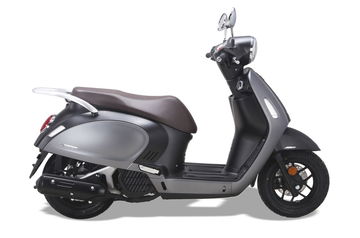 Esta nueva scooter de 125 llega con 15 CV, ABS y cuadro digital por menos de 2.800 €.