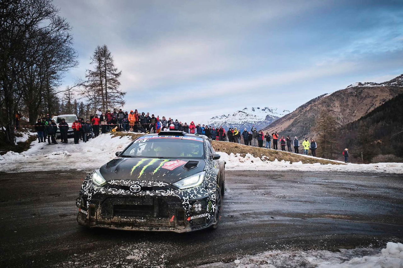 Oliver Solberg a toda velocidad en Monte Carlo, un espectáculo en el WRC