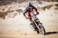 Edgar Canet demuestra su destreza con la KTM en el Rally Dakar 2025.