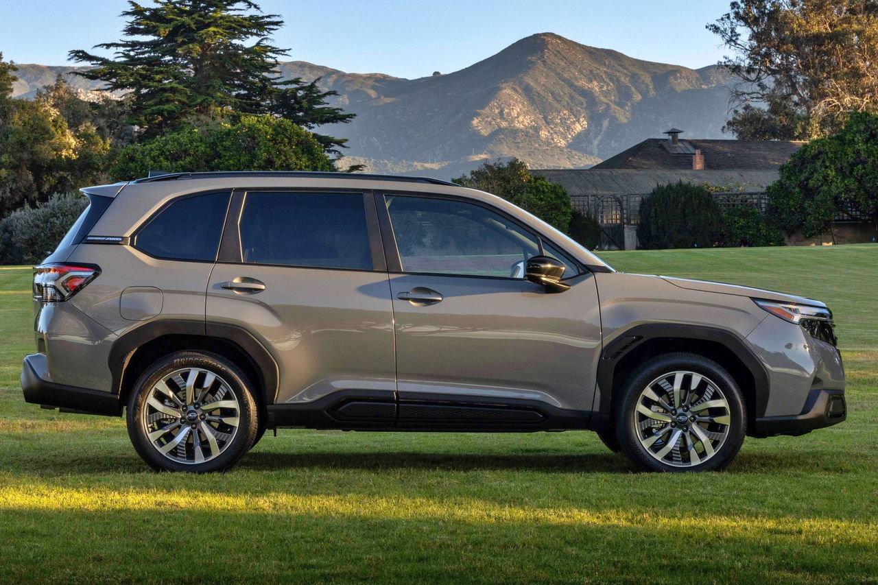 El Subaru Forester 2025 destaca por su robustez y diseño funcional, ideal para aventuras.