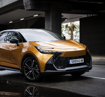 El nuevo Toyota C-HR Spirit combina estilo y eficiencia en un SUV híbrido. 