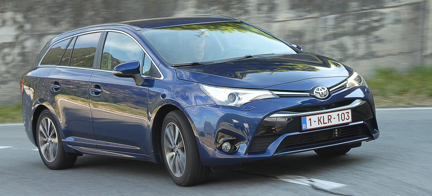 Toyota Avensis 2015