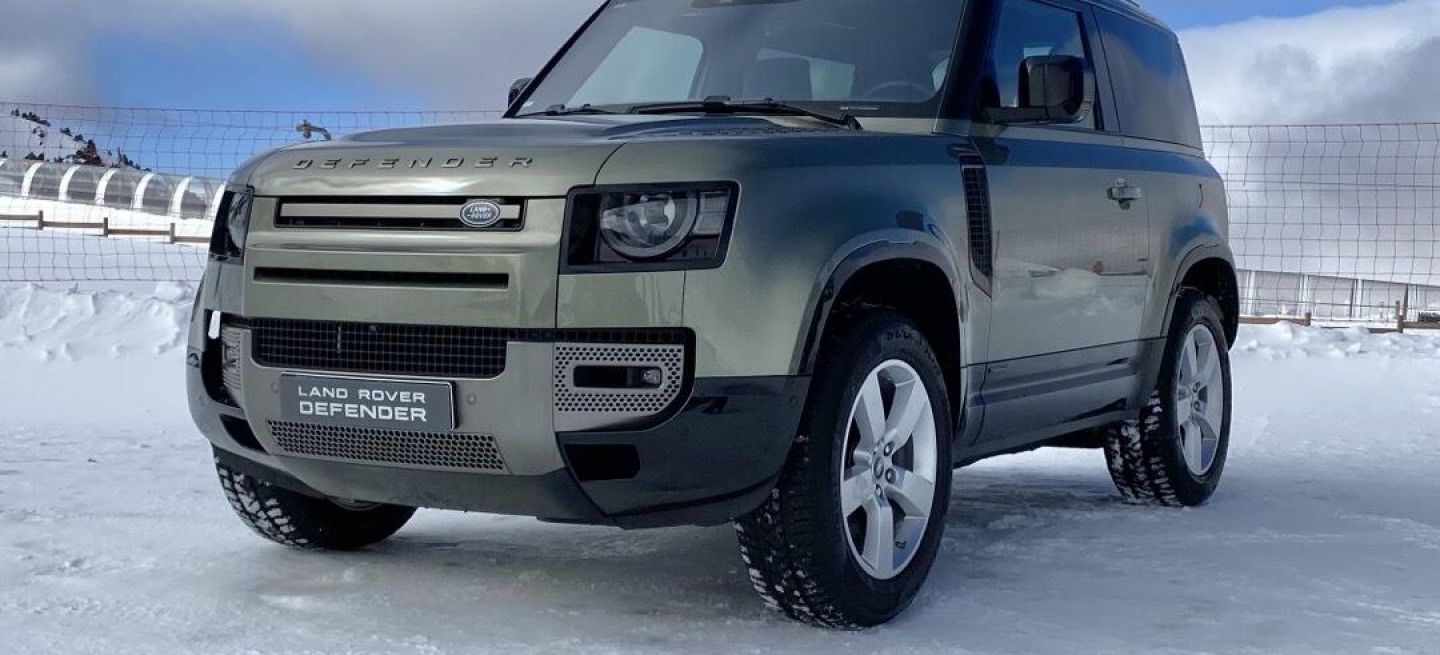 Land Rover Defender Nieve 00023