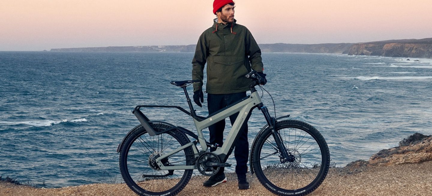 Ebike de gama alta con diseño y acabados premium, ideal para trayectos exigentes.