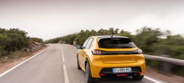 Peugeot 208 Gt Line 2019 Amarillo 38