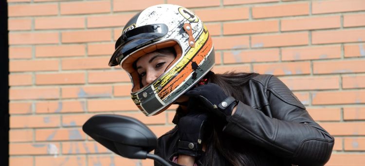 Premisa Acurrucarse Tendencia Consejos elegir casco de moto