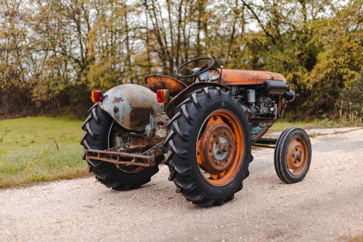 Lamborghini 1st Tractor 05