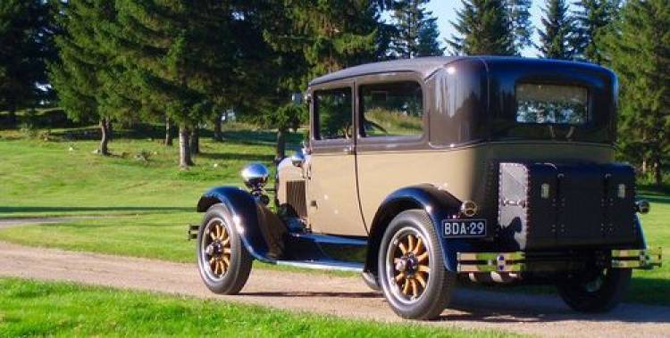 Ford Model A de 1929, un clásico radicalizado por MAT y Cosworth |  Diariomotor