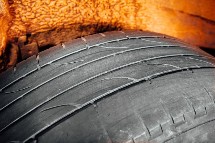 legación disculpa Uluru El auge de los neumáticos de segunda mano: ¿realmente compensan? Ventajas e  inconvenientes | Diariomotor