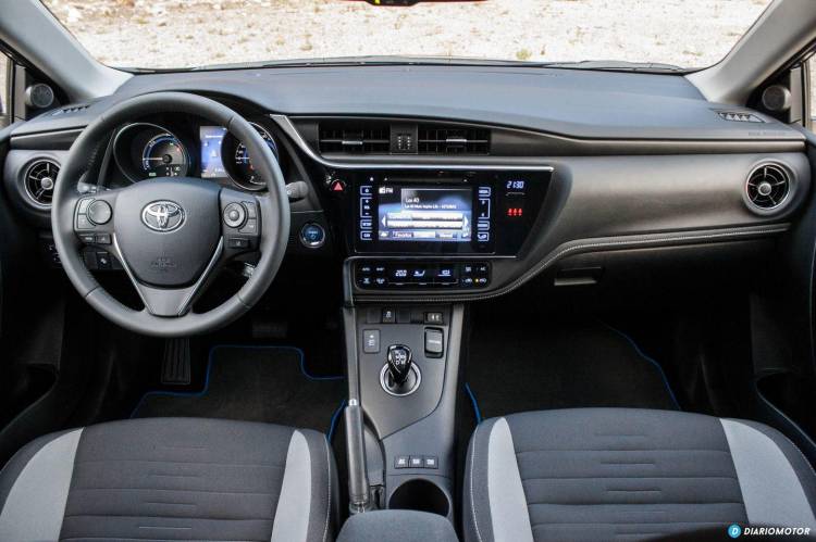 toyota-auris-hybrid-test-19-mdm