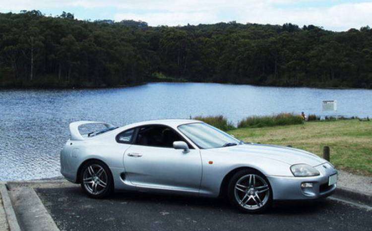 Japantuning y su Toyota Supra, un negro ataud  Diariomotor